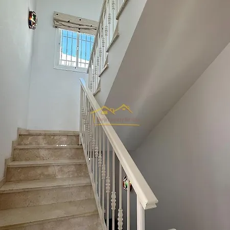 Balcon Del Mar Нерха